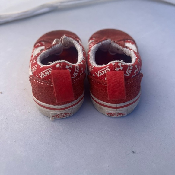 Vans Red and White Heart Pattern Sneakers - Picture 4 of 6